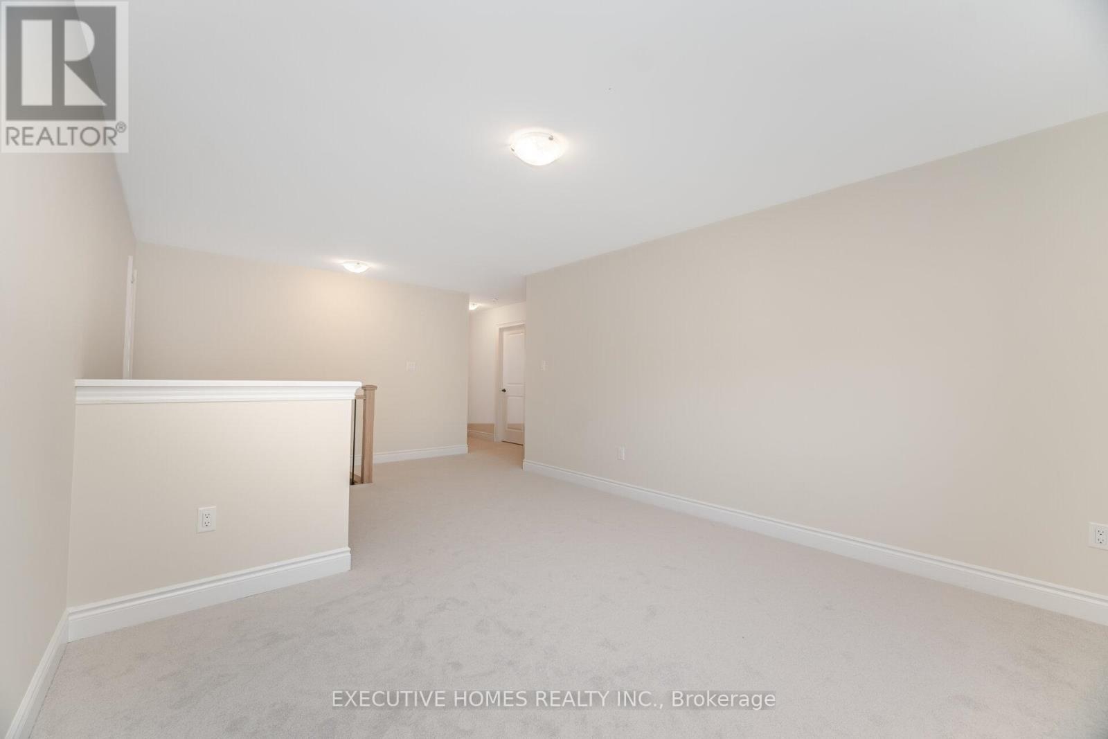 6 Mac Campbell Way, Bradford West Gwillimbury, ON - Indoor Photo Showing Other Room