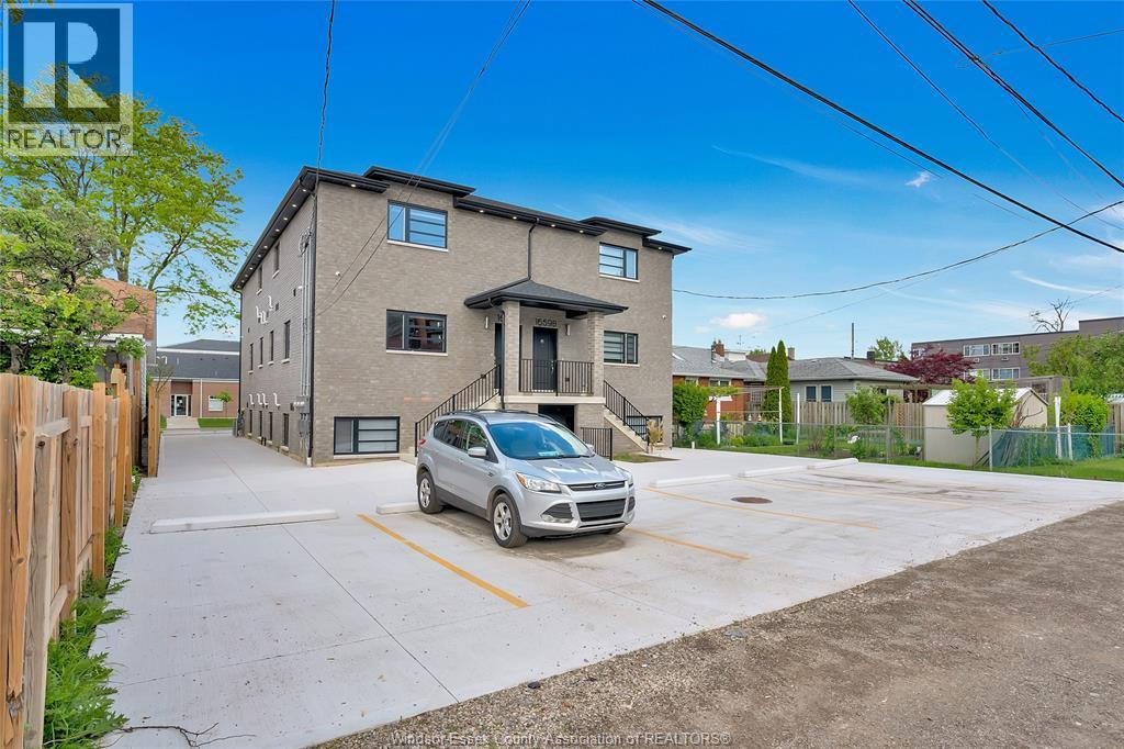 1044 Howard Avenue Unit# A, Windsor, ON - Outdoor