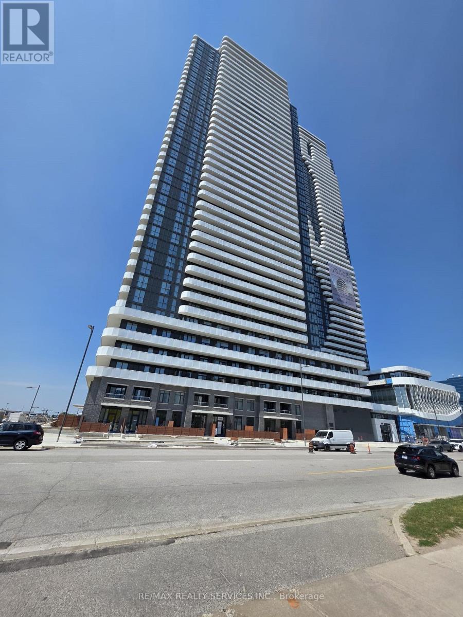 2006 - 8 Interchange Way W, Vaughan, ON - Outdoor With Facade