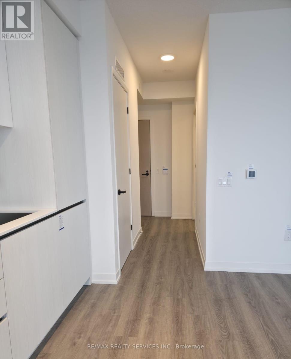 2006 - 8 Interchange Way W, Vaughan, ON - Indoor Photo Showing Other Room