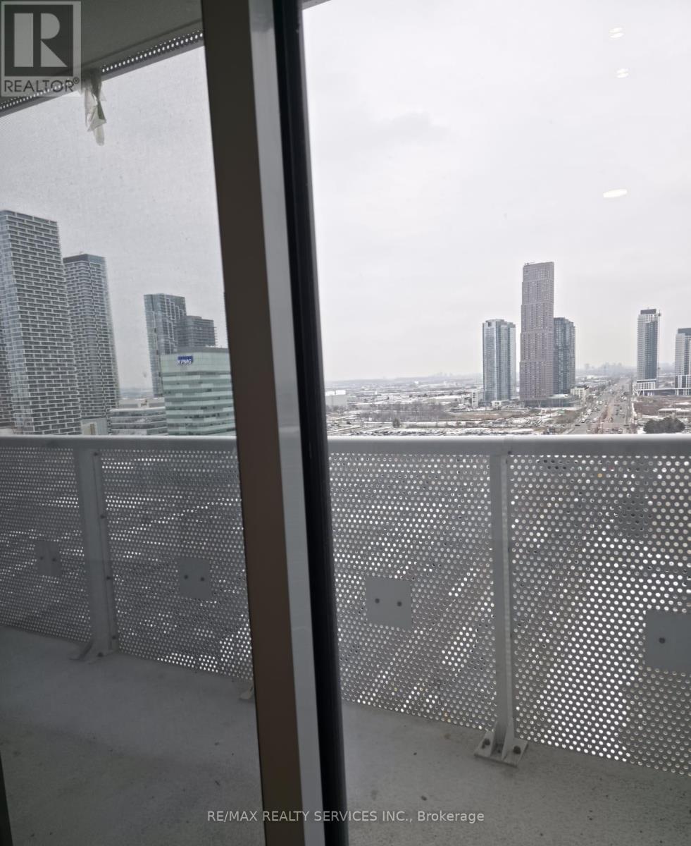 2006 - 8 Interchange Way W, Vaughan, ON - Outdoor