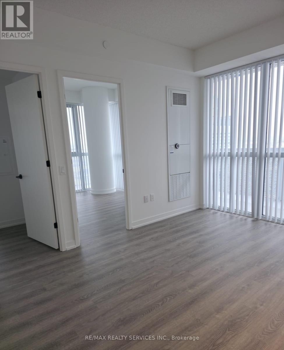 2006 - 8 Interchange Way W, Vaughan, ON - Indoor Photo Showing Other Room