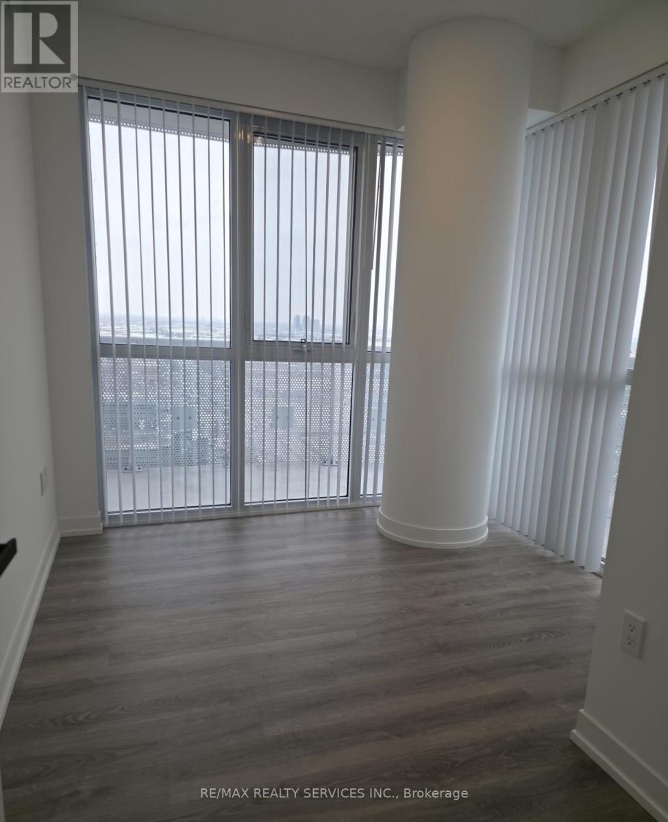 2006 - 8 Interchange Way W, Vaughan, ON - Indoor Photo Showing Other Room