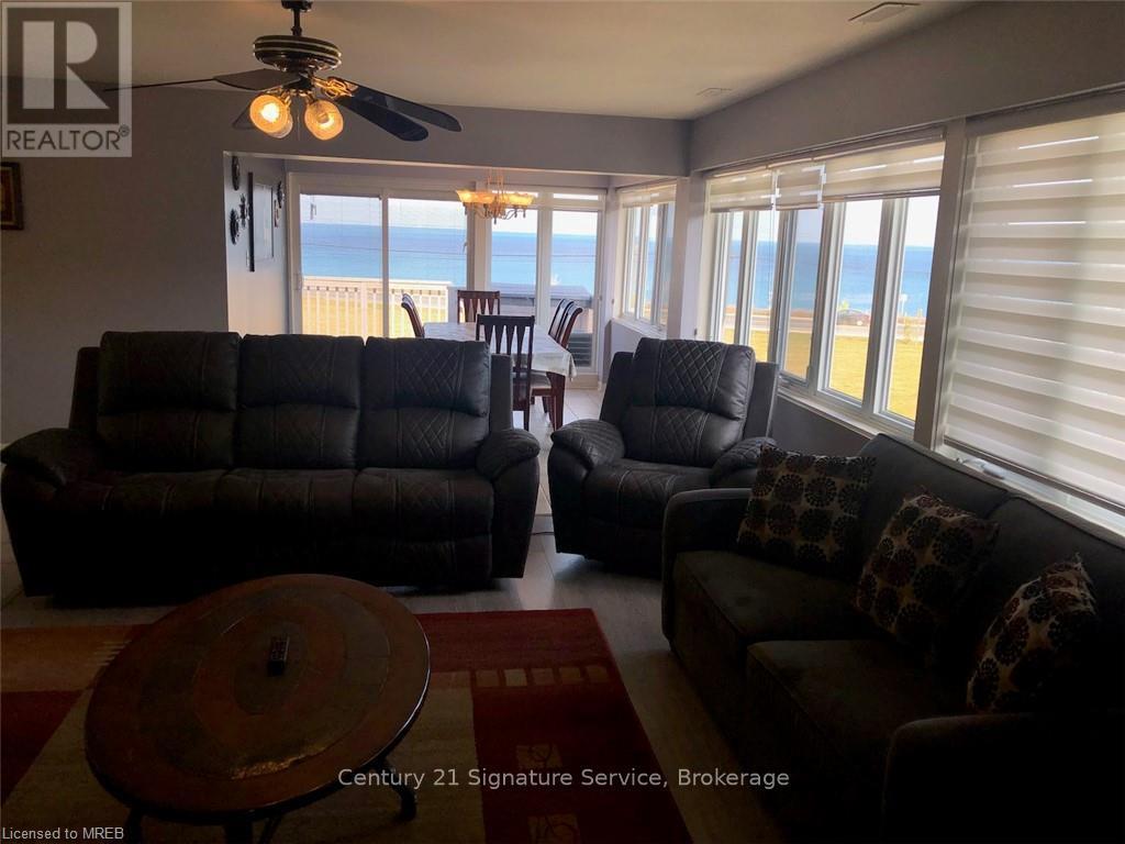 60 - 209472 Highway 26 W, Collingwood, ON - Indoor Photo Showing Living Room