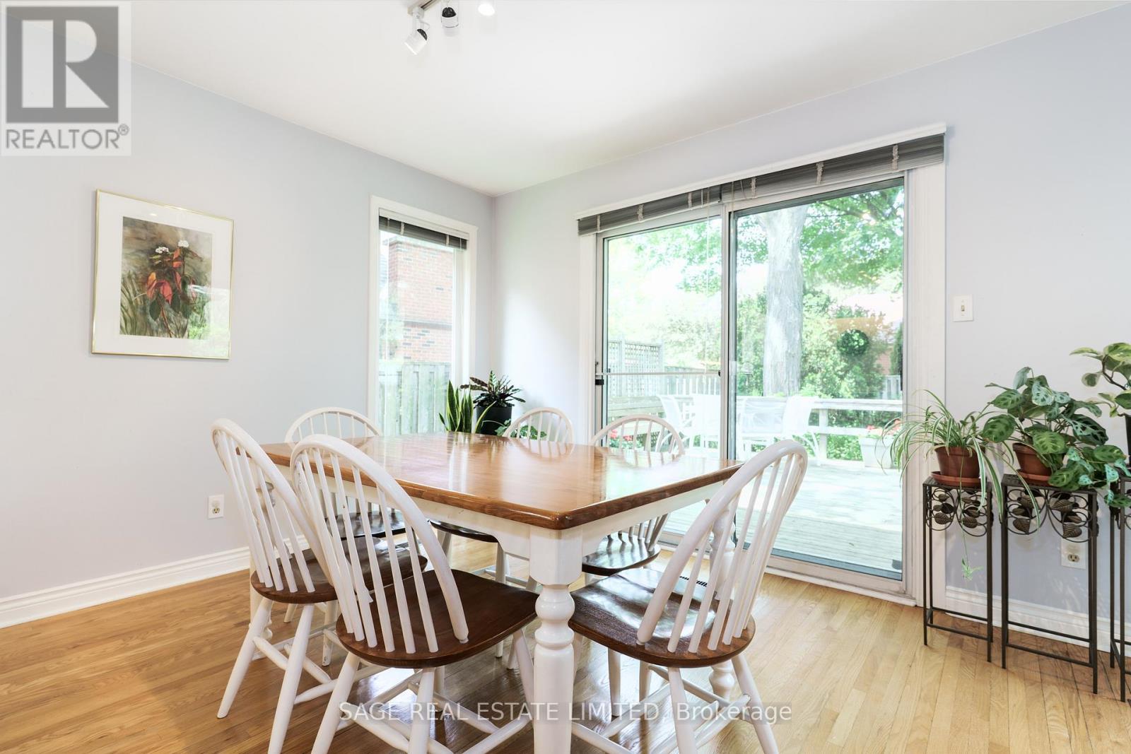 1859 Sherwood Forrest Circle, Mississauga, ON - Indoor Photo Showing Dining Room