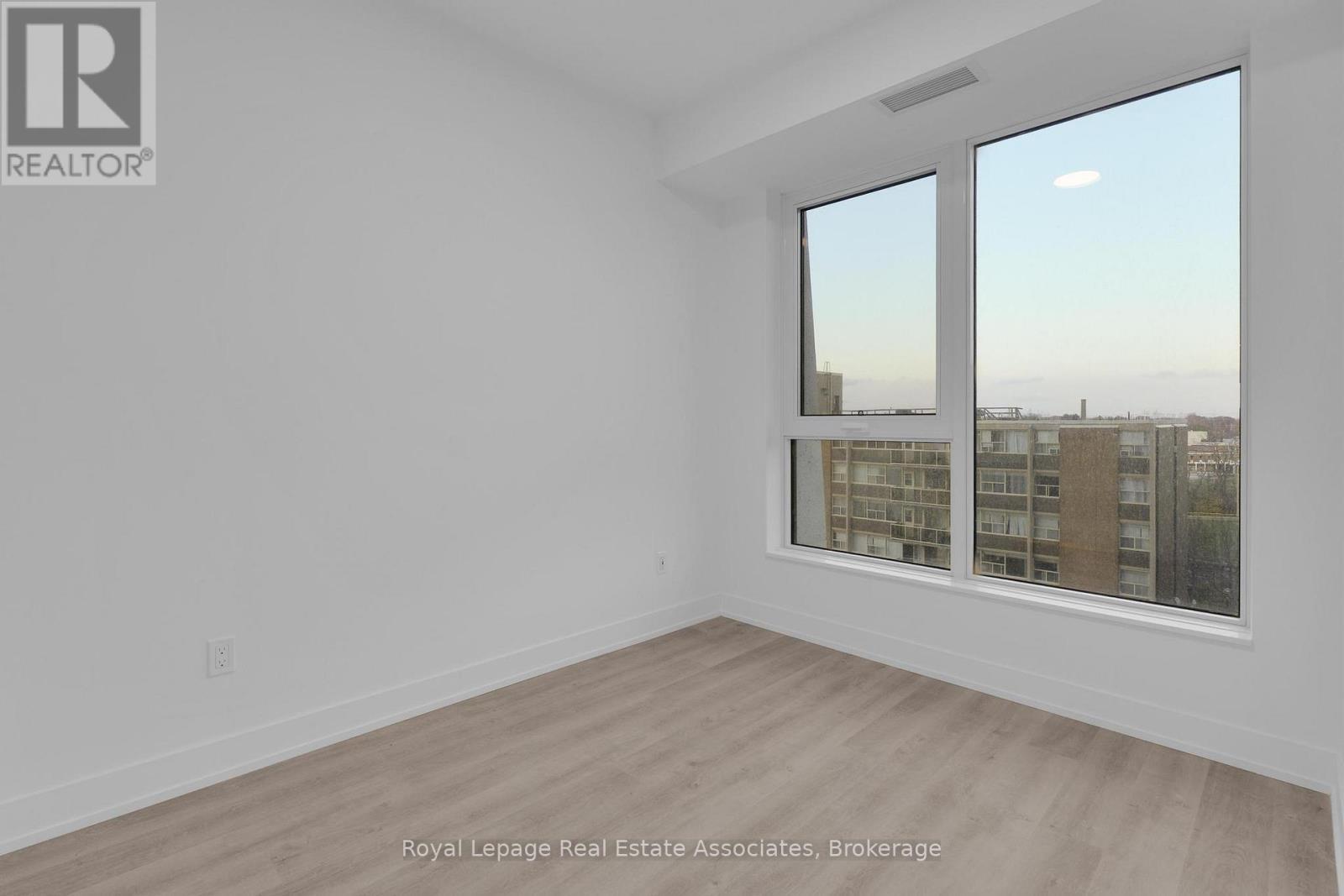 714 - 60 Central Park Roadway, Toronto, ON - Indoor Photo Showing Other Room