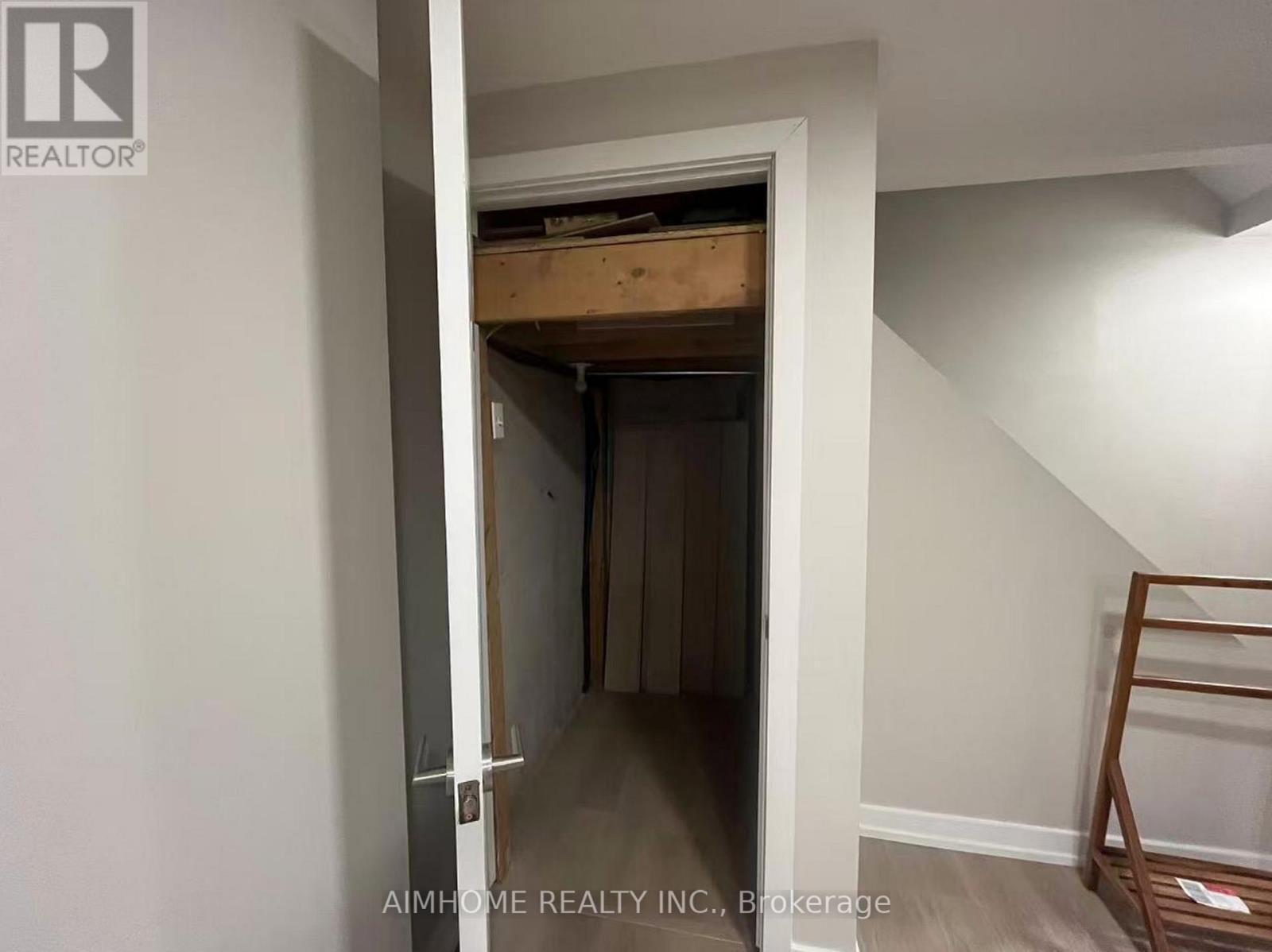 Bsmt - 401 Kittridge Road, Oakville, ON - Indoor Photo Showing Other Room