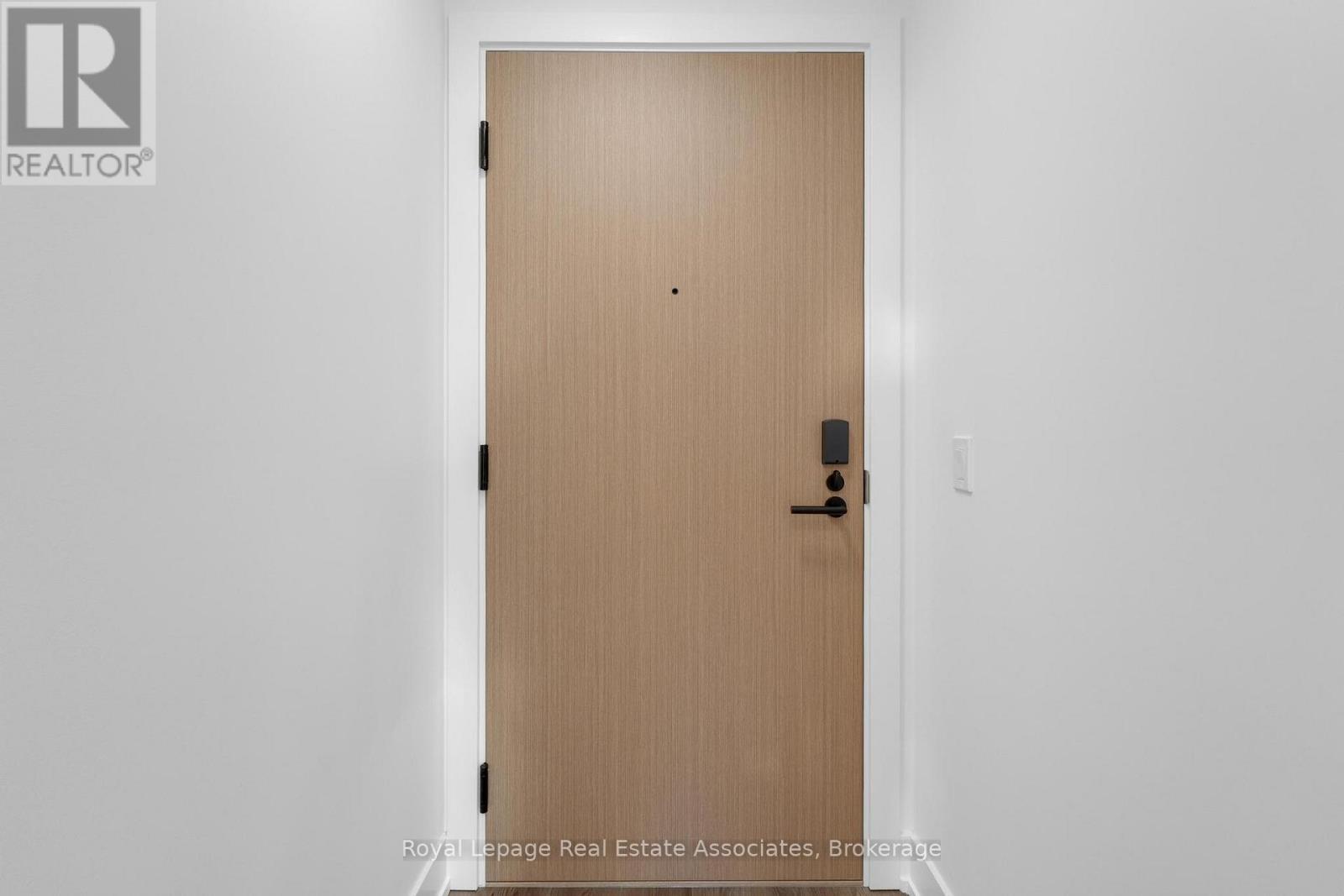 611 - 60 Central Park Roadway, Toronto, ON -