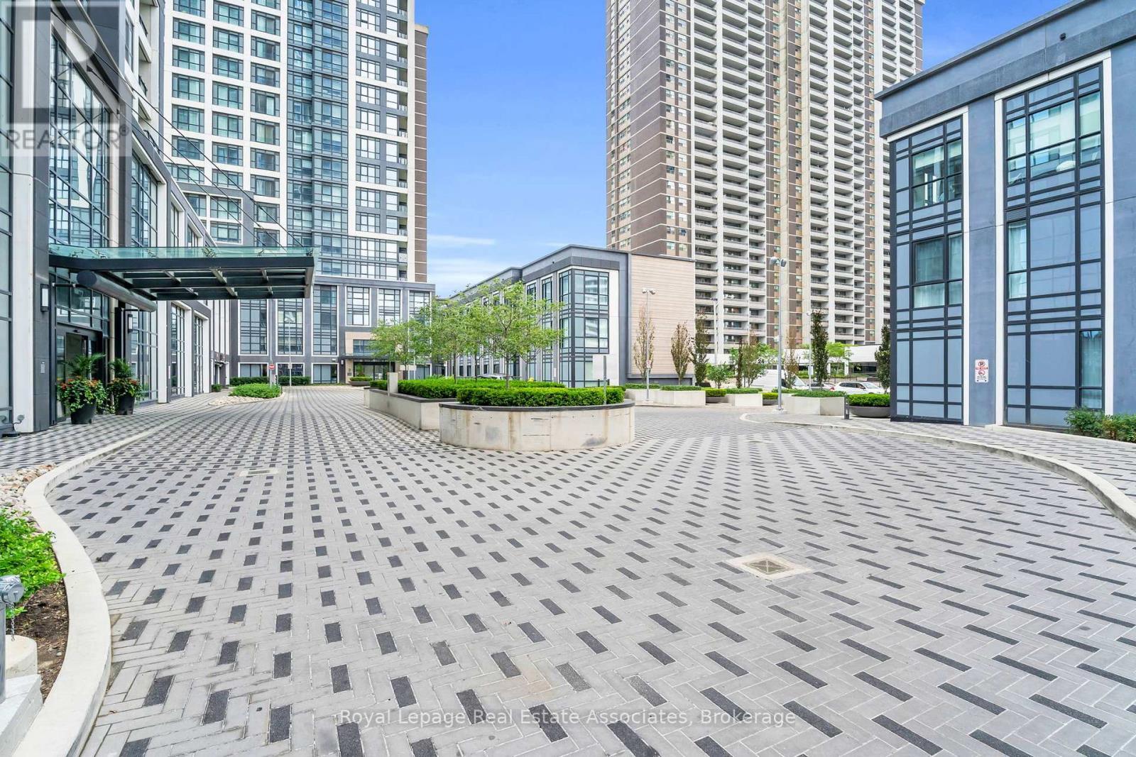 2036 - 5 Mabelle Avenue, Toronto, ON - Outdoor With Facade