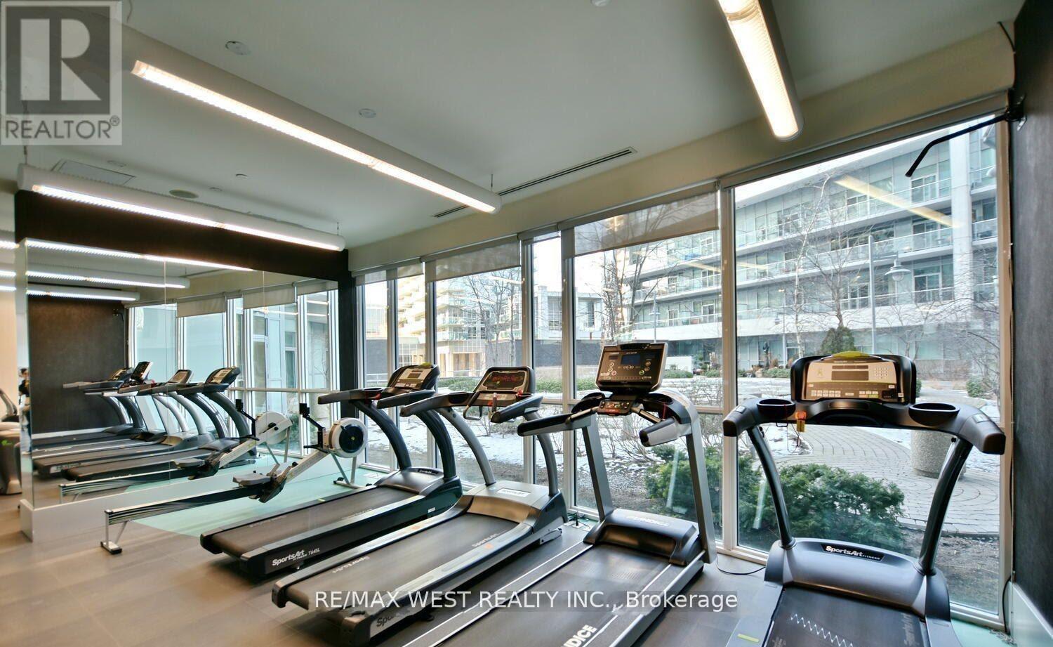 407 - 80 Marine Parade Drive, Toronto, ON - Indoor Photo Showing Gym Room