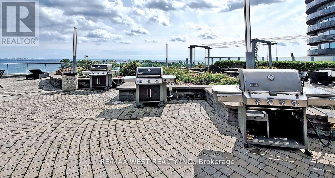 407 - 80 Marine Parade Drive, Toronto, ON - Outdoor