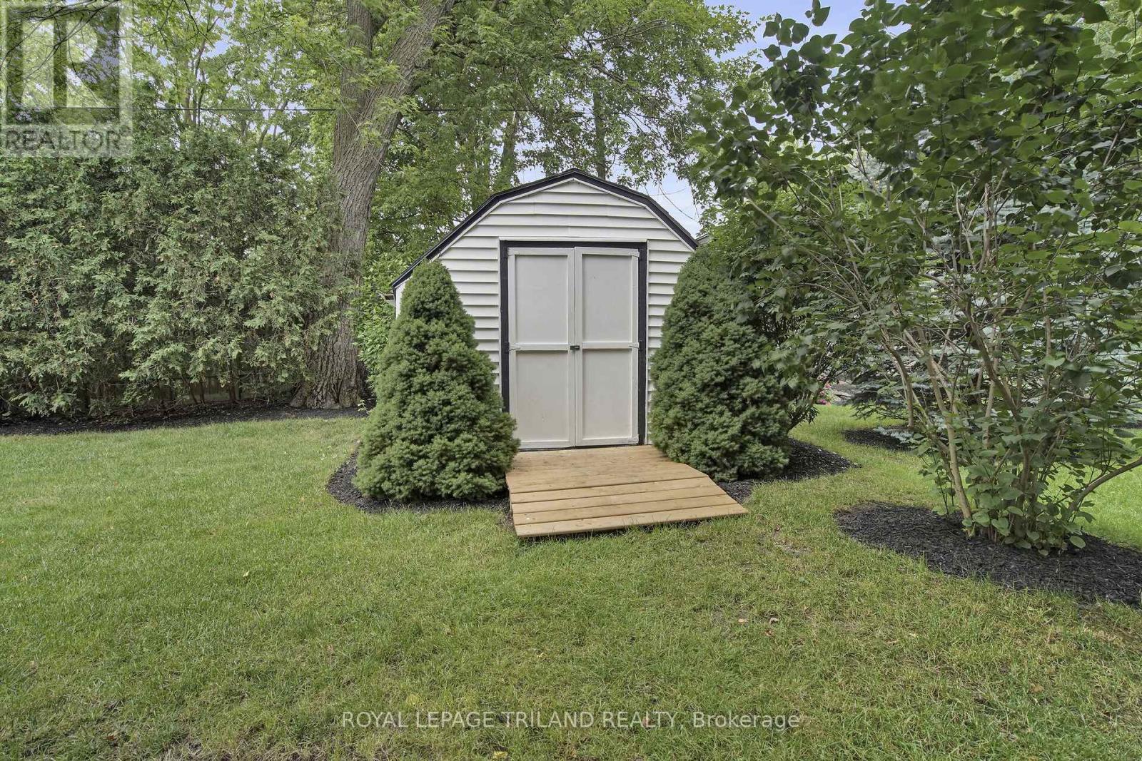 209 Water Street, Lucan Biddulph (Lucan), ON - Outdoor