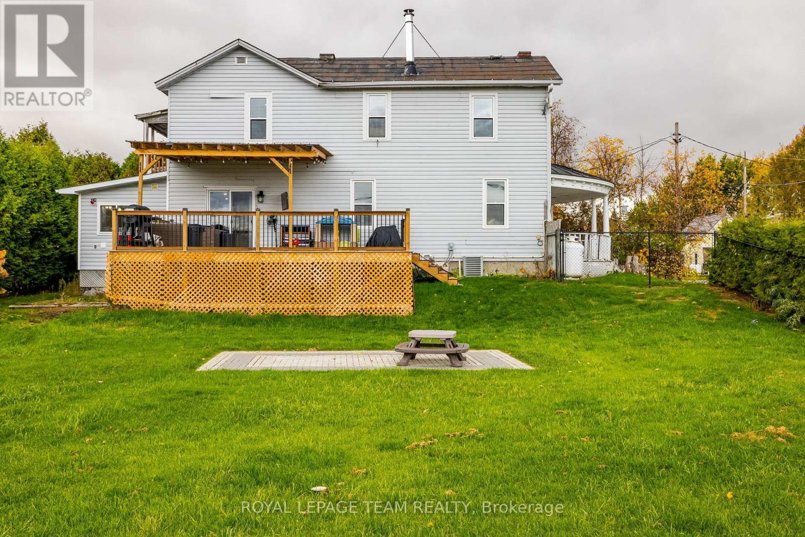 10528 Van Allen Road, North Dundas, ON - Outdoor With Deck Patio Veranda