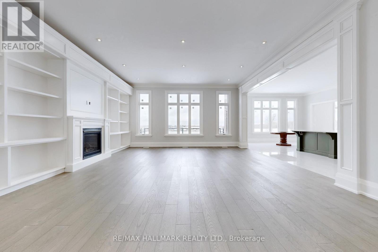 Open Concept Family Rm - 753281 2Nd Line Concession, Mono, ON - Indoor With Fireplace