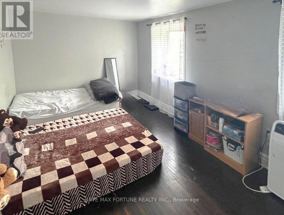 9 - 116 Notch Hill Road, Kingston, ON - Indoor Photo Showing Bedroom