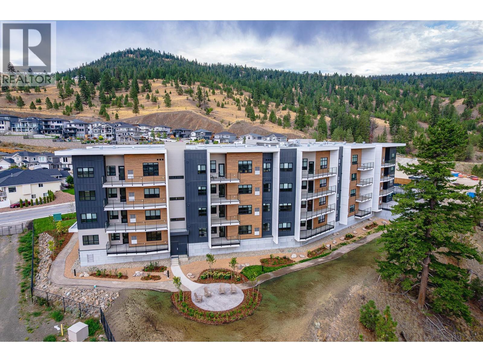 1844 Qu'Appelle Boulevard Unit# 101, Kamloops, BC - Outdoor With View