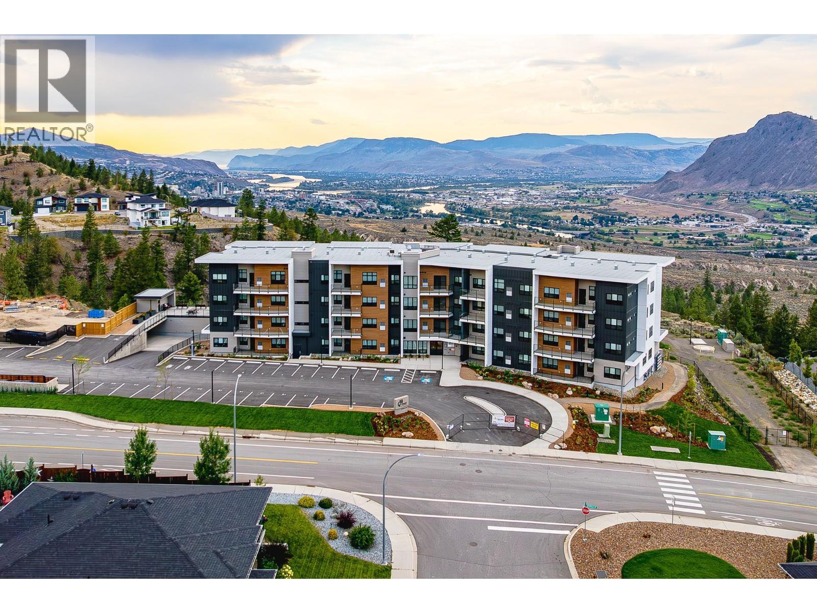 1844 Qu'Appelle Boulevard Unit# 101, Kamloops, BC - Outdoor With View
