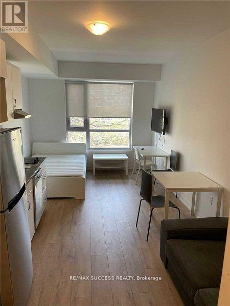 205 - 1800 Simcoe Street N, Oshawa, ON - Indoor