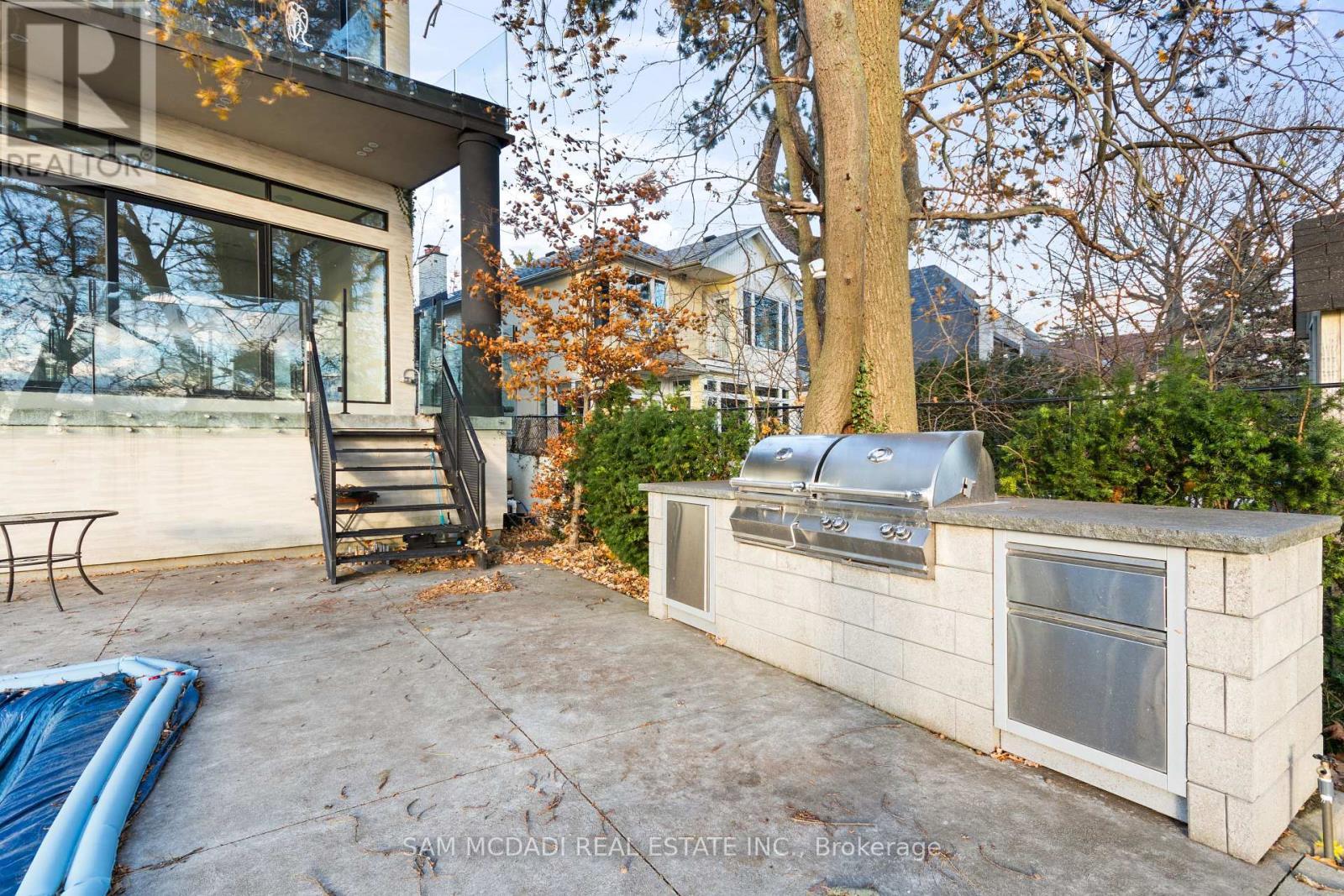 67 Lake Promenade, Toronto, ON - Outdoor