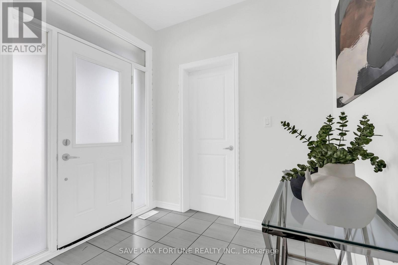 28 Gemma Place, Brampton, ON - Indoor Photo Showing Other Room