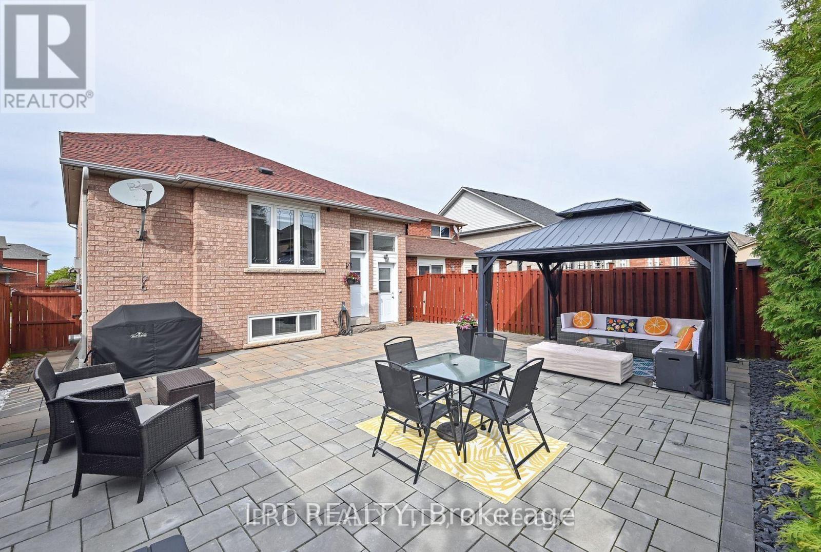 19 Terrastone Court, Caledon, ON - Outdoor With Deck Patio Veranda