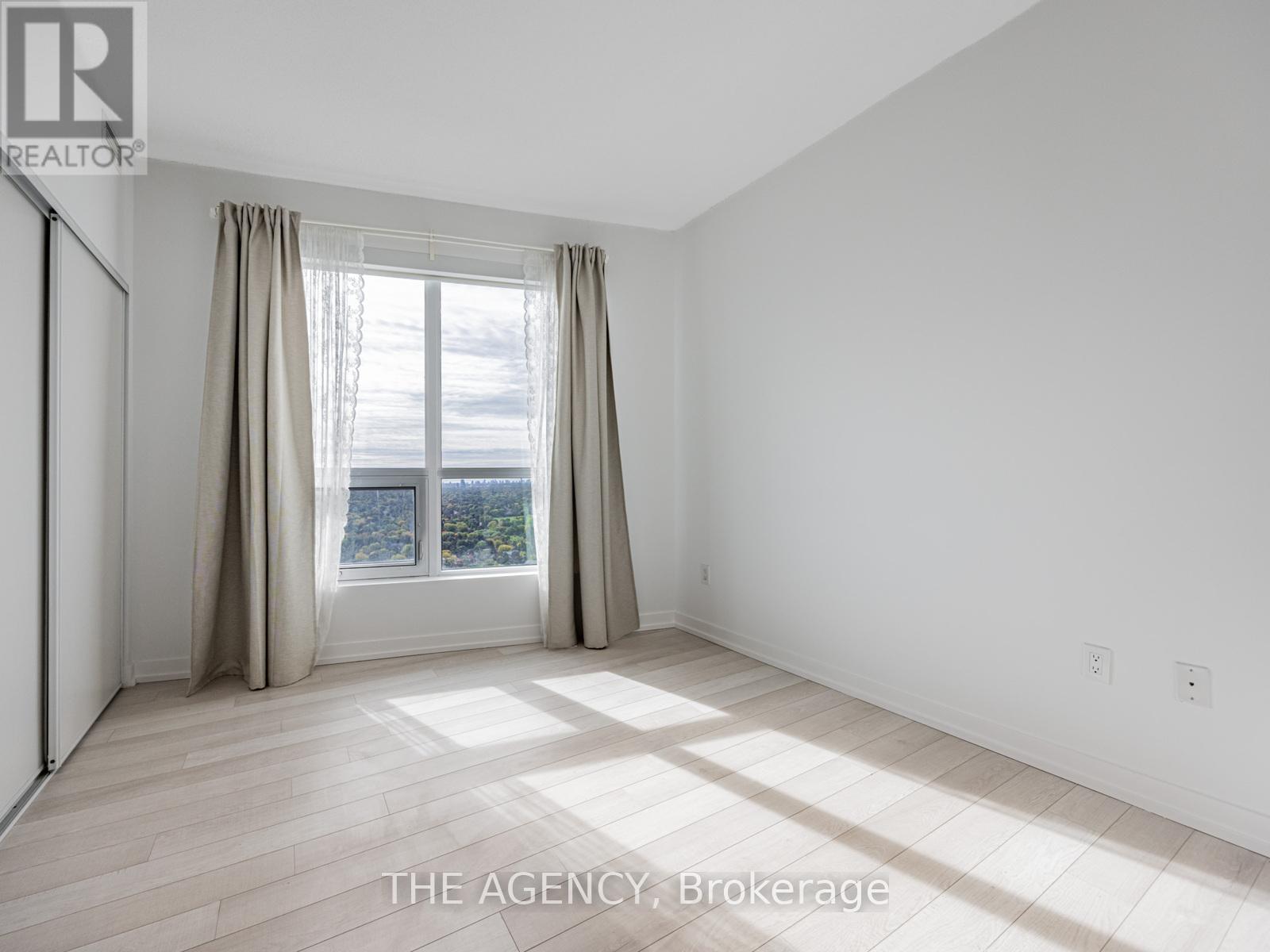 3702 - 117 Mcmahon Drive, Toronto, ON - Indoor Photo Showing Other Room