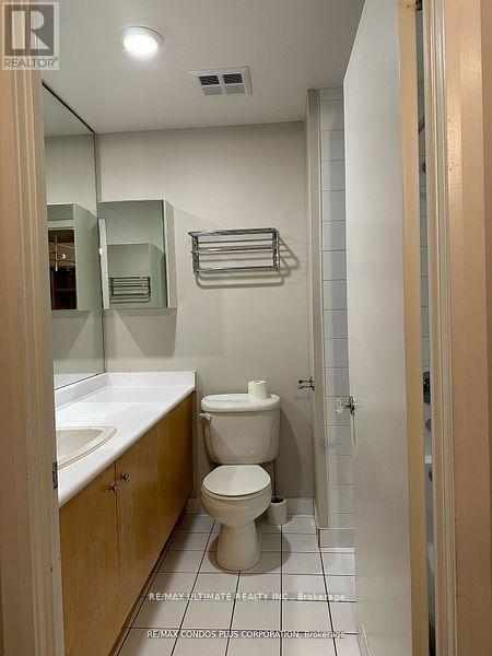 BATH - 904 - 700 King Street W, Toronto, ON - Indoor Photo Showing Bathroom