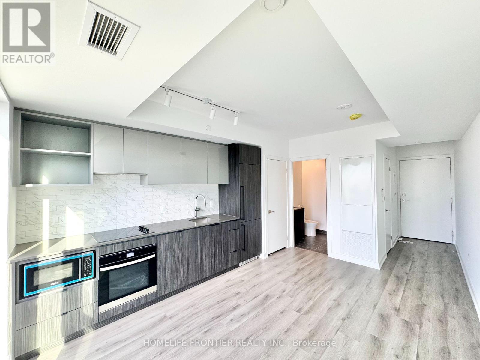 3202 - 252 Church Street, Toronto, ON - Indoor Photo Showing Kitchen