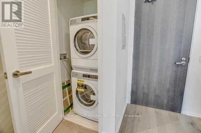 222 - 12 Bonnycastle Street, Toronto, ON - Indoor Photo Showing Laundry Room