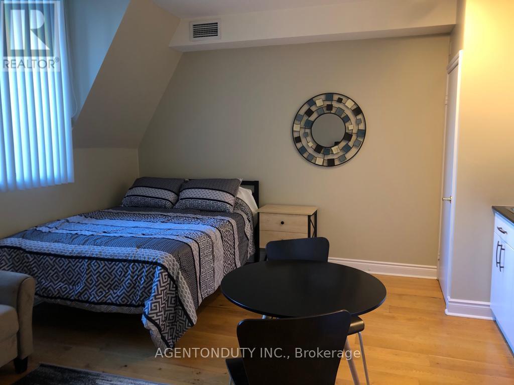 407 - 73 Richmond Street W, Toronto, ON - Indoor Photo Showing Bedroom