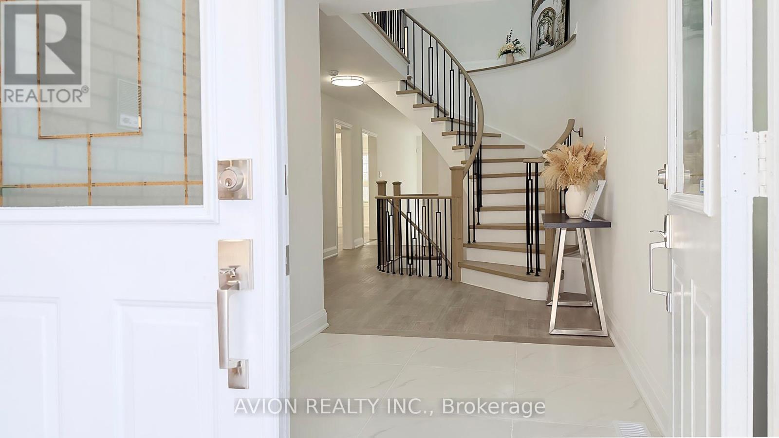 7 Heaslip Terrace, Toronto, ON - Indoor Photo Showing Other Room