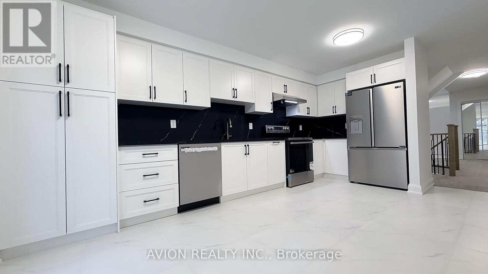 7 Heaslip Terrace, Toronto, ON - Indoor Photo Showing Kitchen