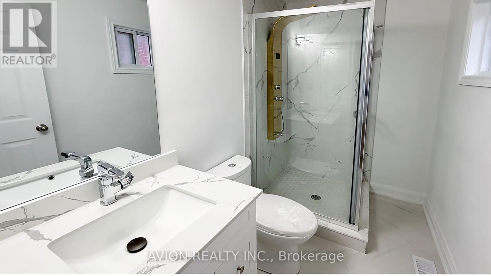 7 Heaslip Terrace, Toronto, ON - Indoor Photo Showing Bathroom