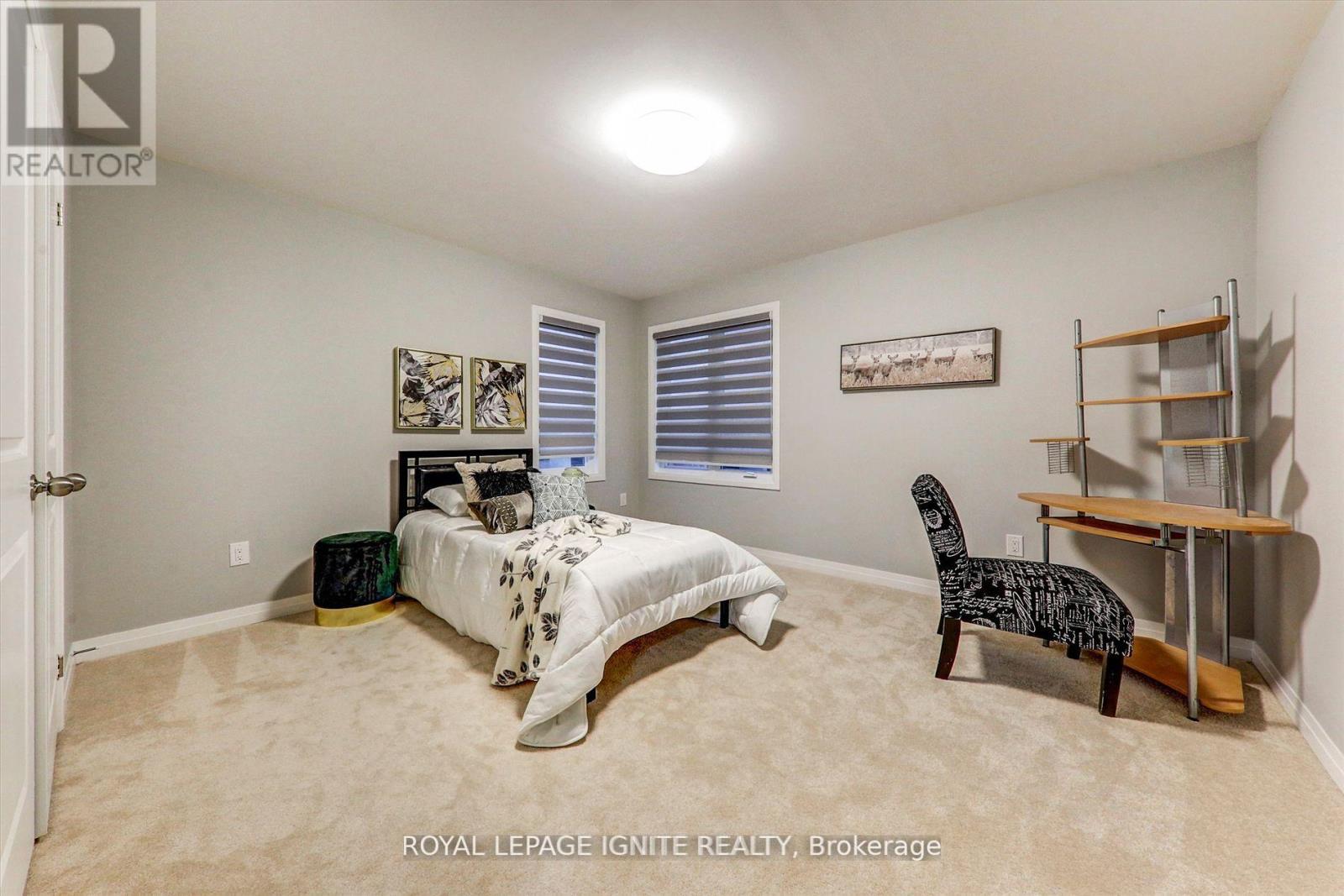 101 East Shore Drive, Clarington, ON - Indoor Photo Showing Bedroom