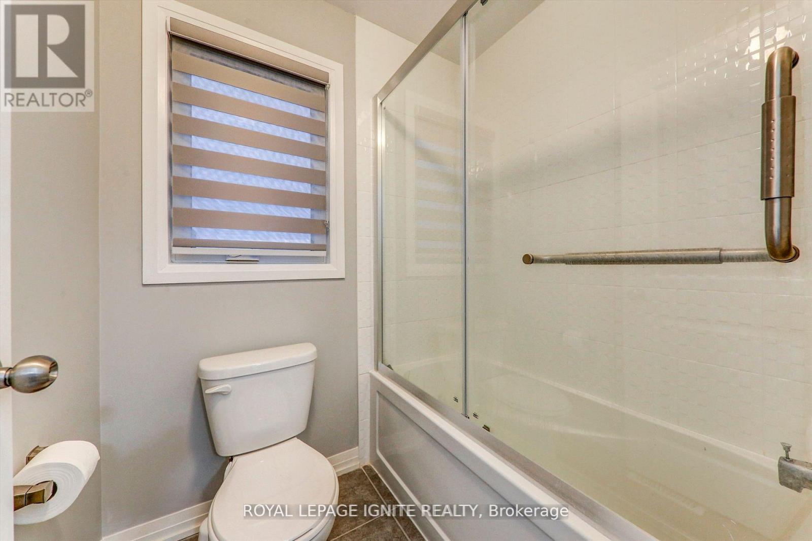 101 East Shore Drive, Clarington, ON - Indoor Photo Showing Bathroom