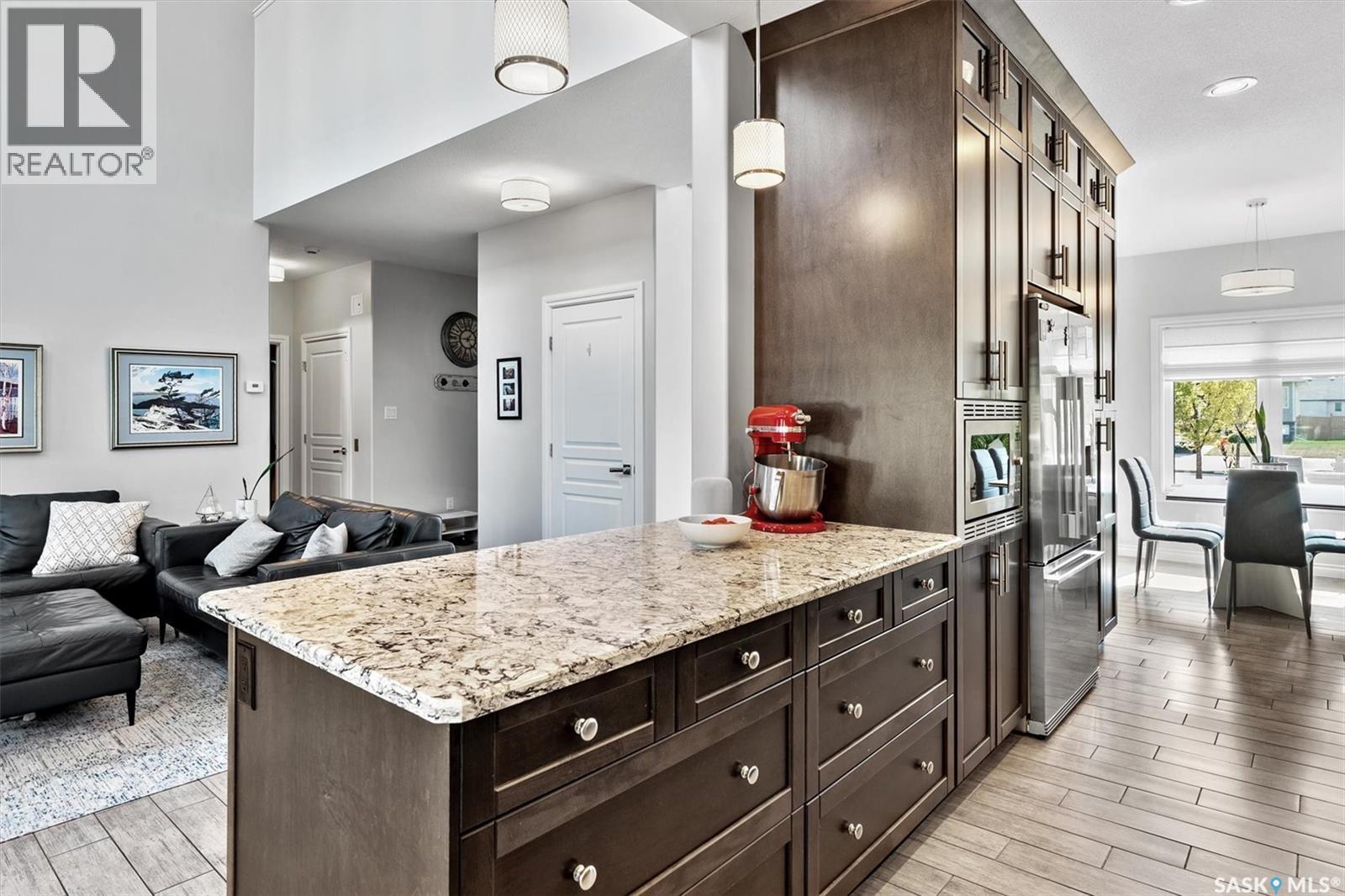 210 Clubhouse Boulevard, Warman, SK - Indoor