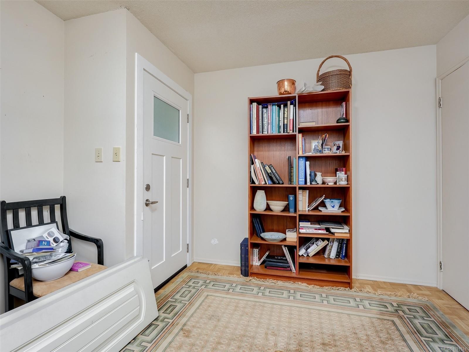 3201 Frechette St, Saanich, BC