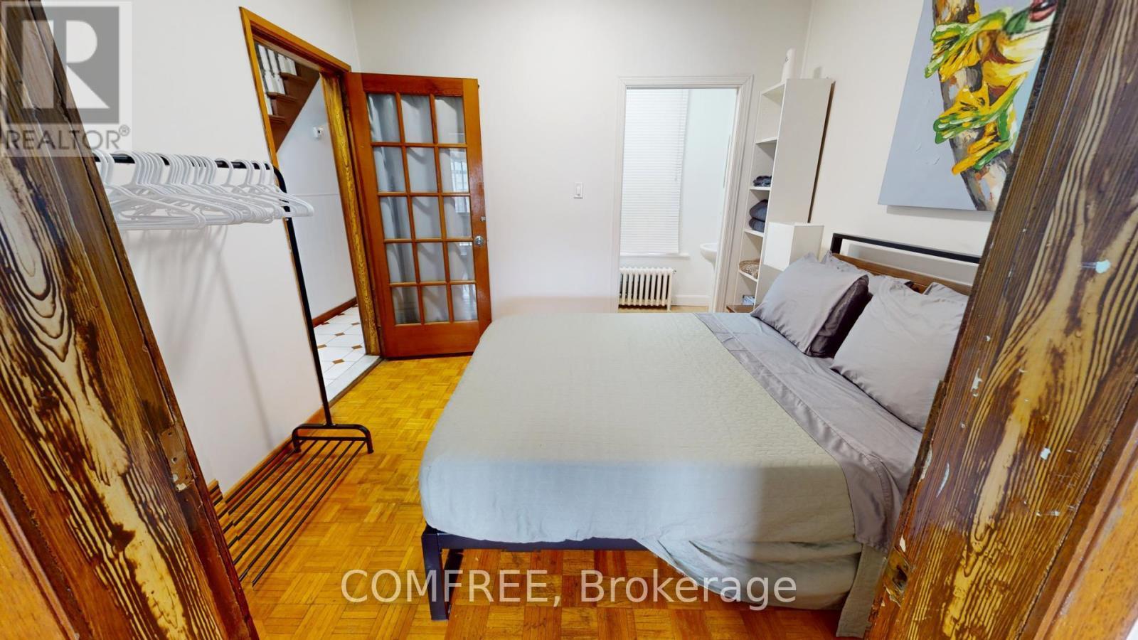 36 Mitchell Avenue, Toronto (Niagara), ON - Indoor