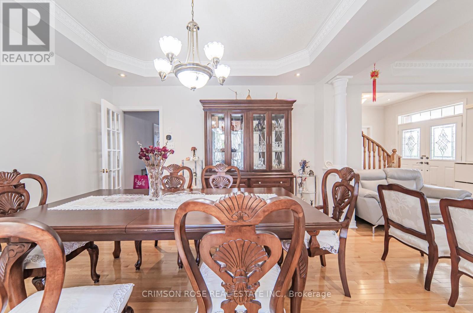 Room 3 - 5420 Valleyhigh Drive, Burlington, ON - Indoor Photo Showing Dining Room