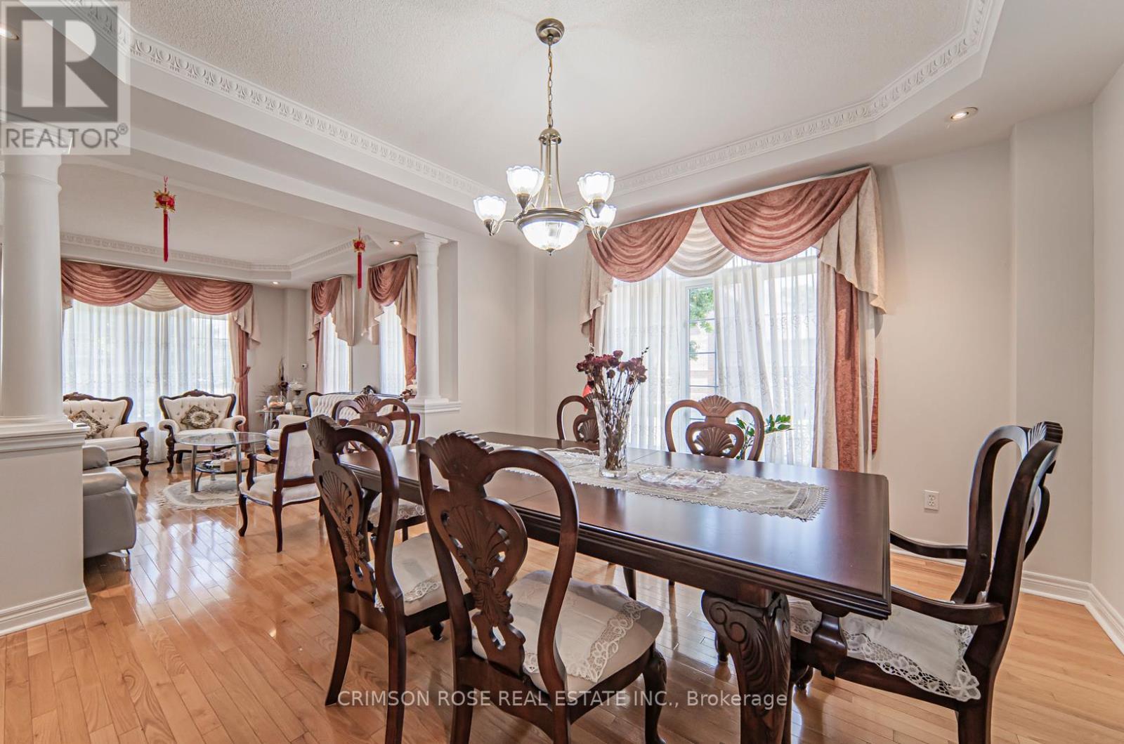 Room 3 - 5420 Valleyhigh Drive, Burlington, ON - Indoor Photo Showing Dining Room