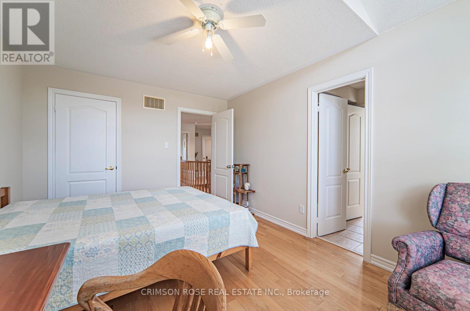 Room 3 - 5420 Valleyhigh Drive, Burlington, ON - Indoor Photo Showing Bedroom