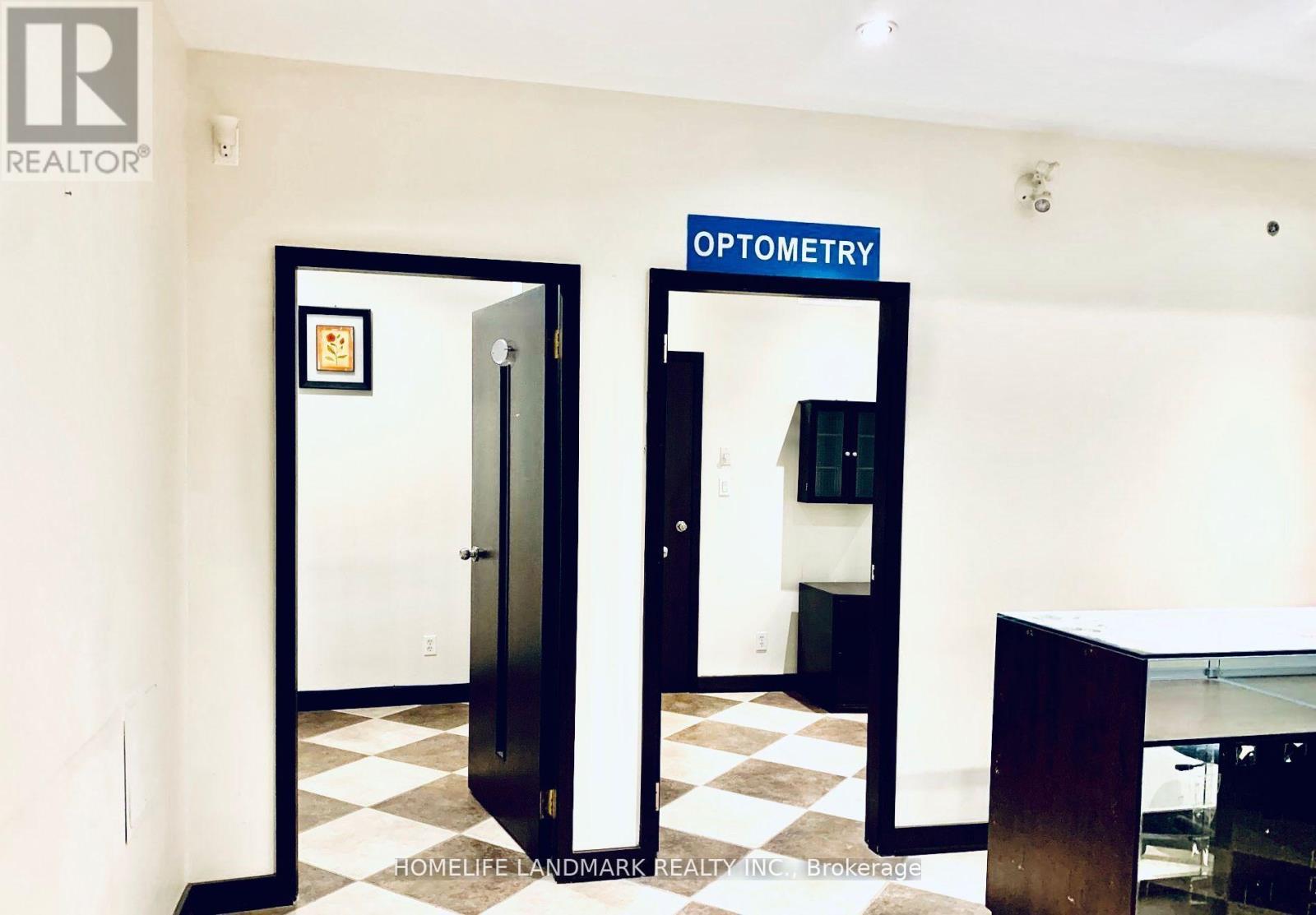 14 - 9425 Leslie Street, Richmond Hill, ON