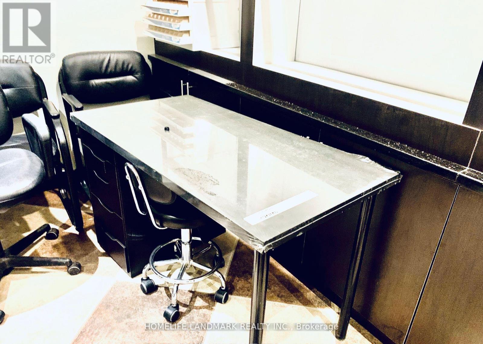 14 - 9425 Leslie Street, Richmond Hill, ON