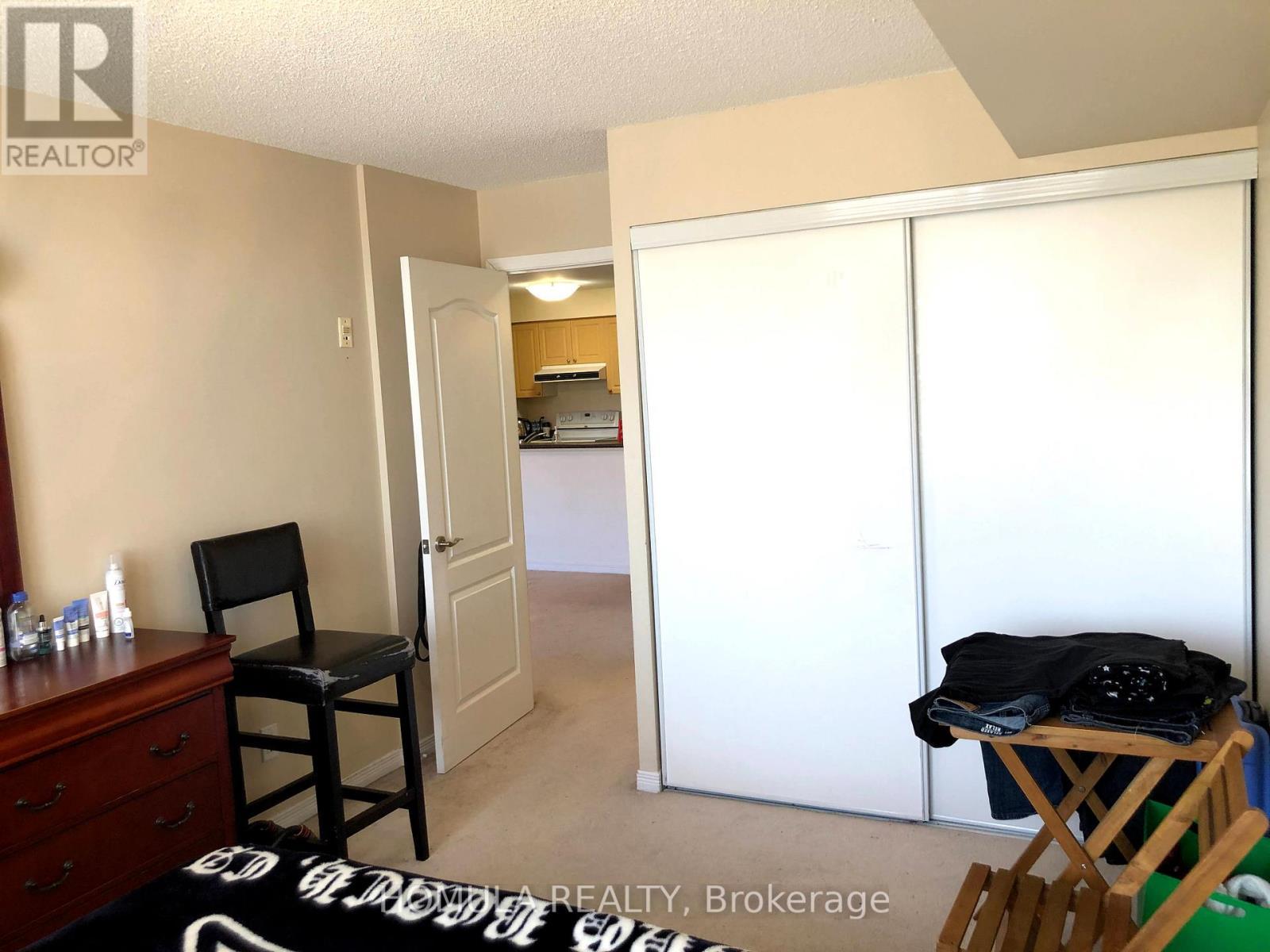 415 - 3650 Kingston Road, Toronto, ON - Indoor