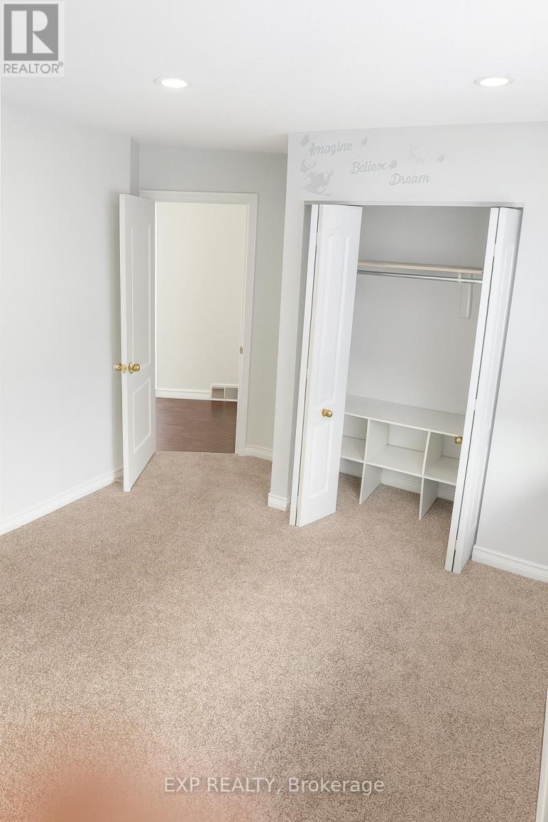 Upper - 235 Pineland Court, Waterloo, ON - Indoor