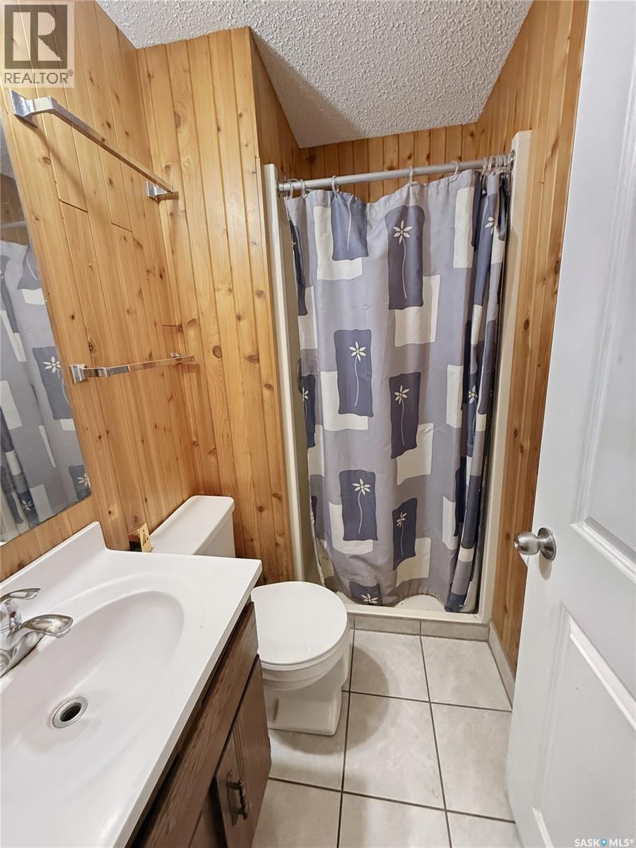 344 Battleford Trail, Swift Current, SK - Indoor Photo Showing Bathroom