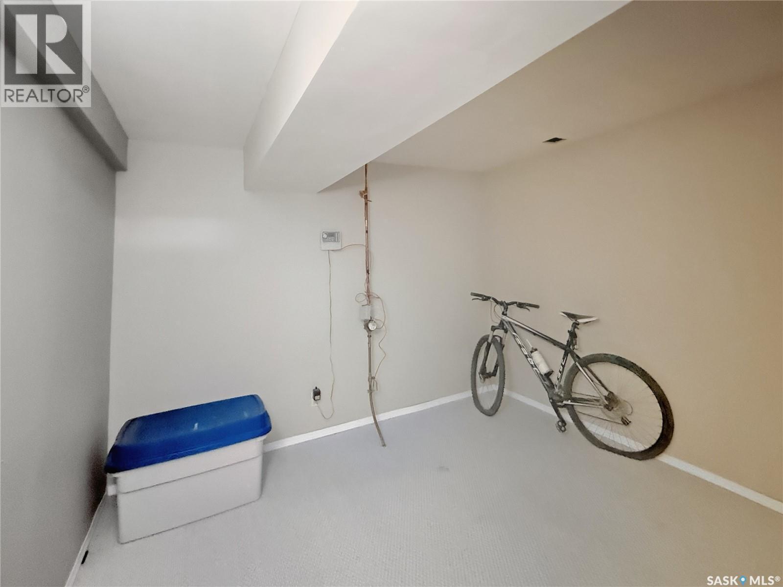 344 Battleford Trail, Swift Current, SK - Indoor Photo Showing Other Room