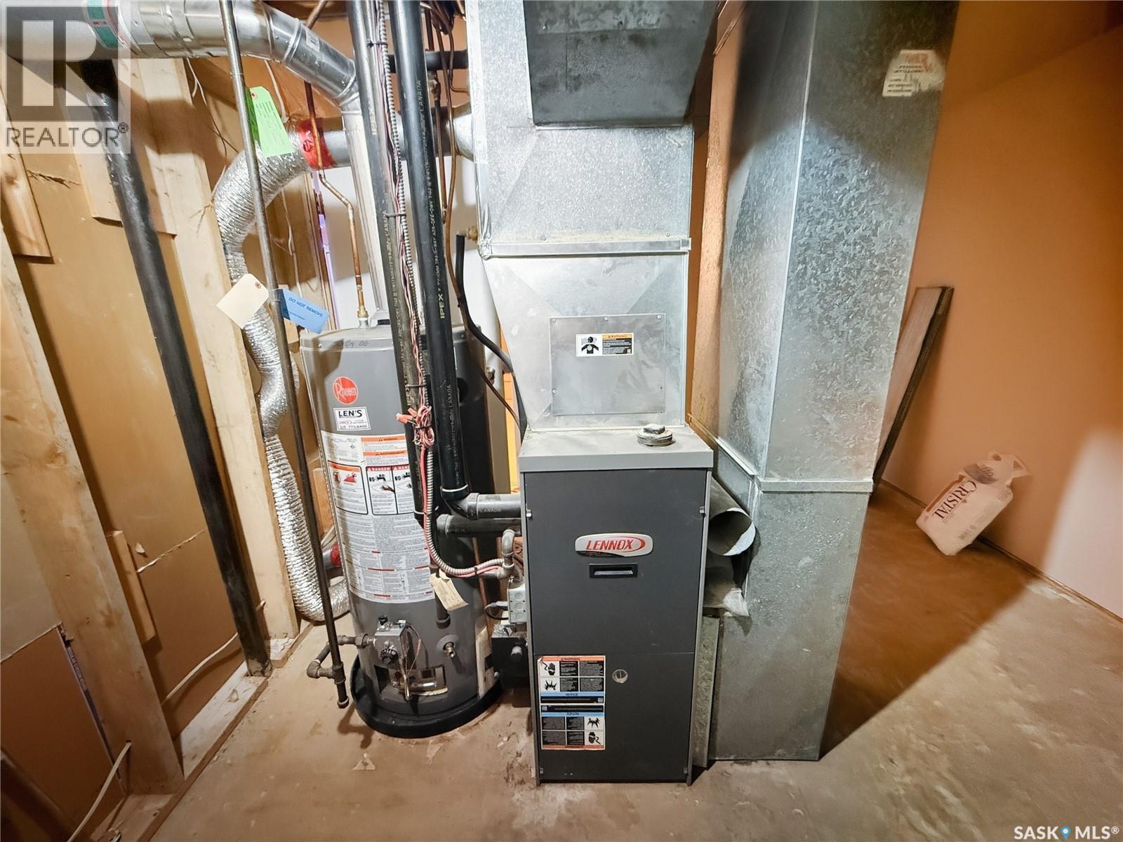 344 Battleford Trail, Swift Current, SK - Indoor Photo Showing Basement