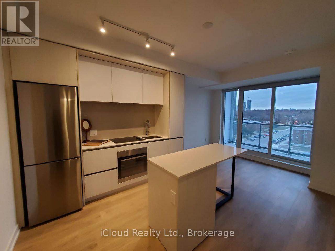 610 - 225 Sumach Street, Toronto, ON - Indoor Photo Showing Kitchen