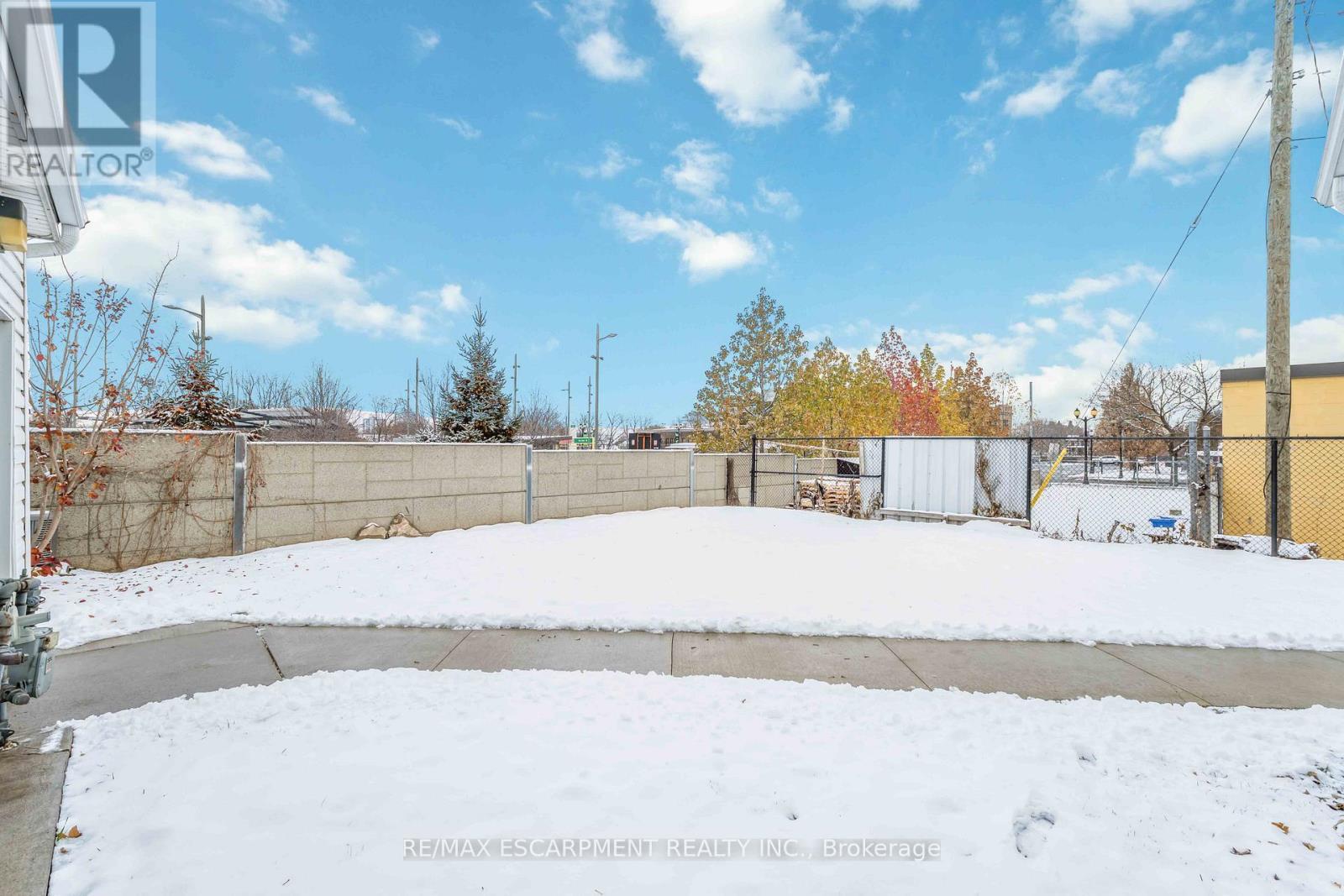 16 Murray Street W, Hamilton, ON - Outdoor